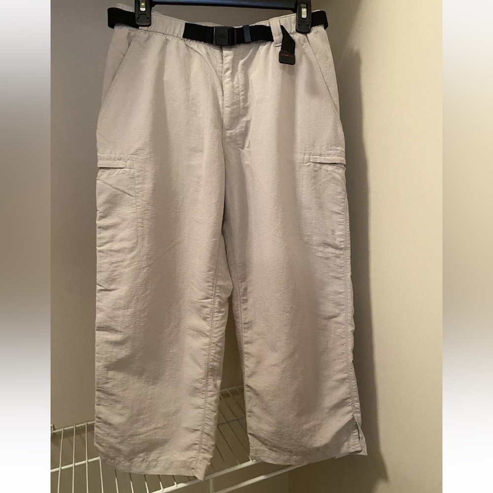 The North Face ladies hiking capris size M with zippered and Velcro pockets
